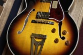 Gibson Custom Crimson Super 400-CES Vintage Sunburst-3.jpg